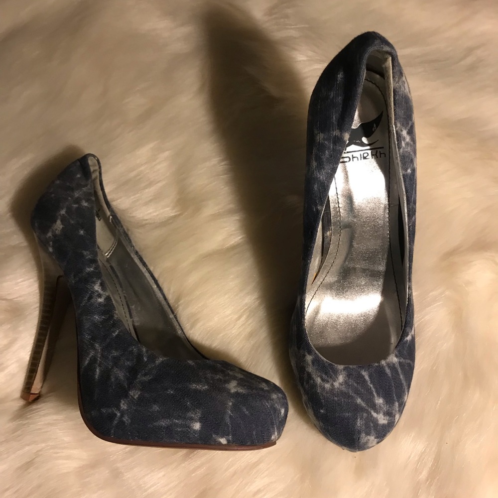 Blue high heels size 7